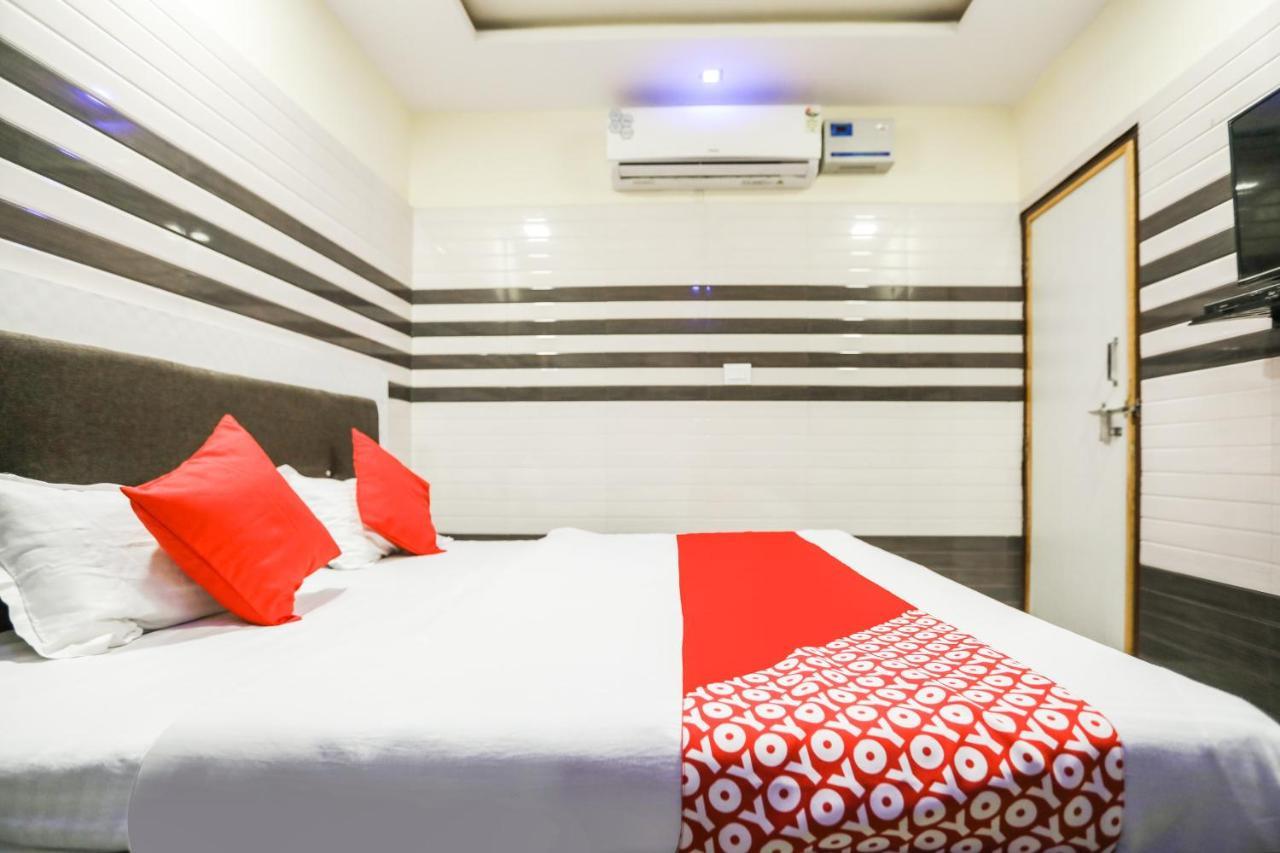 Oyo 71693 Starlight Hotel Ganganagar Екстер'єр фото